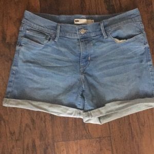Levi’s jean shorts